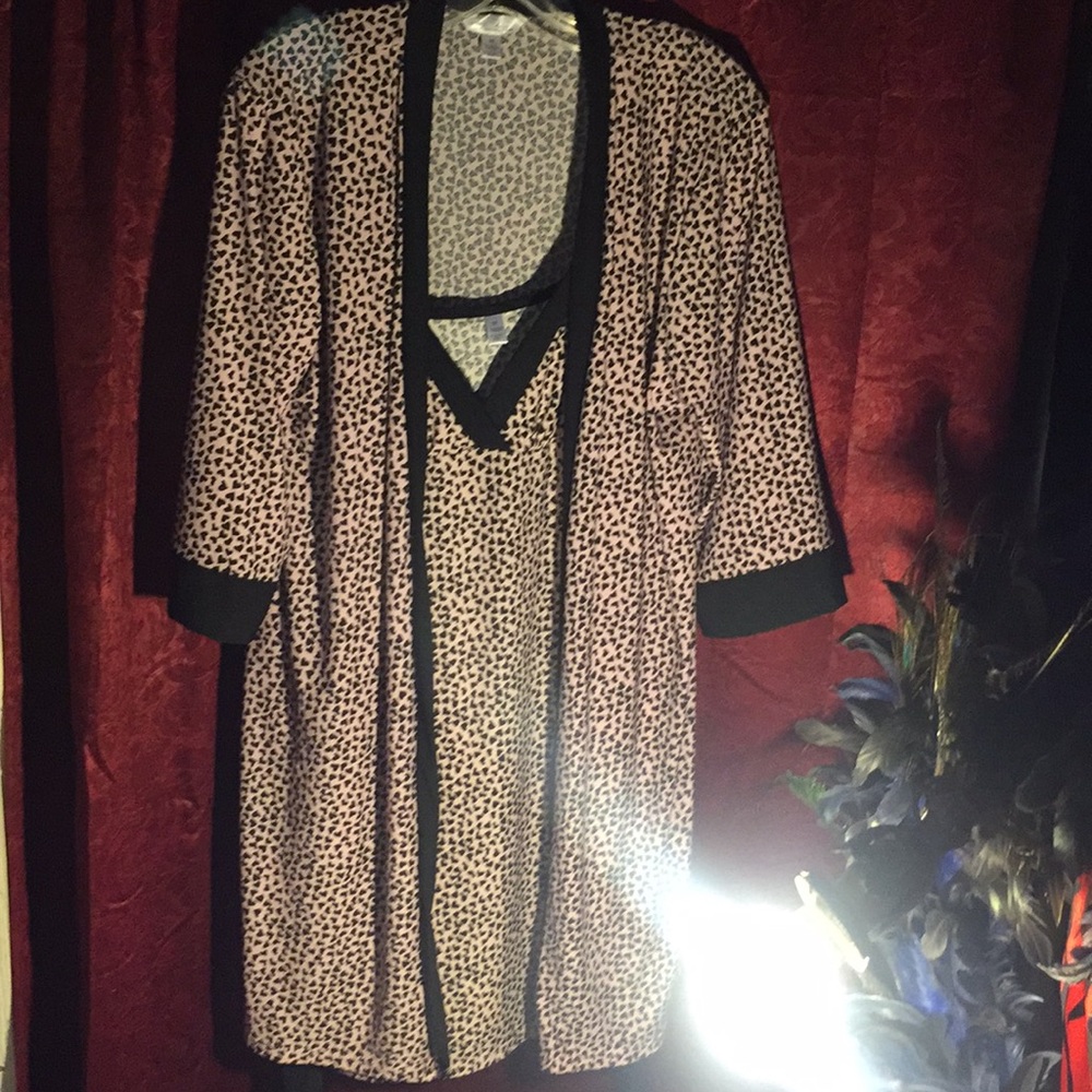 Marilyn Monroe robe stretchy silky with night slip